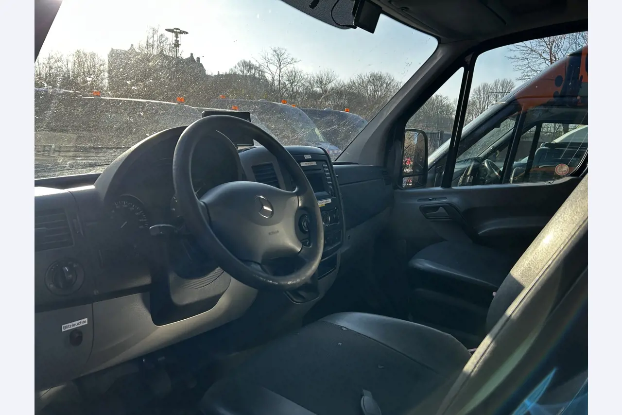 Div. Kommunalfahrzeuge, Werkstattfahrzeuge und PKW-12