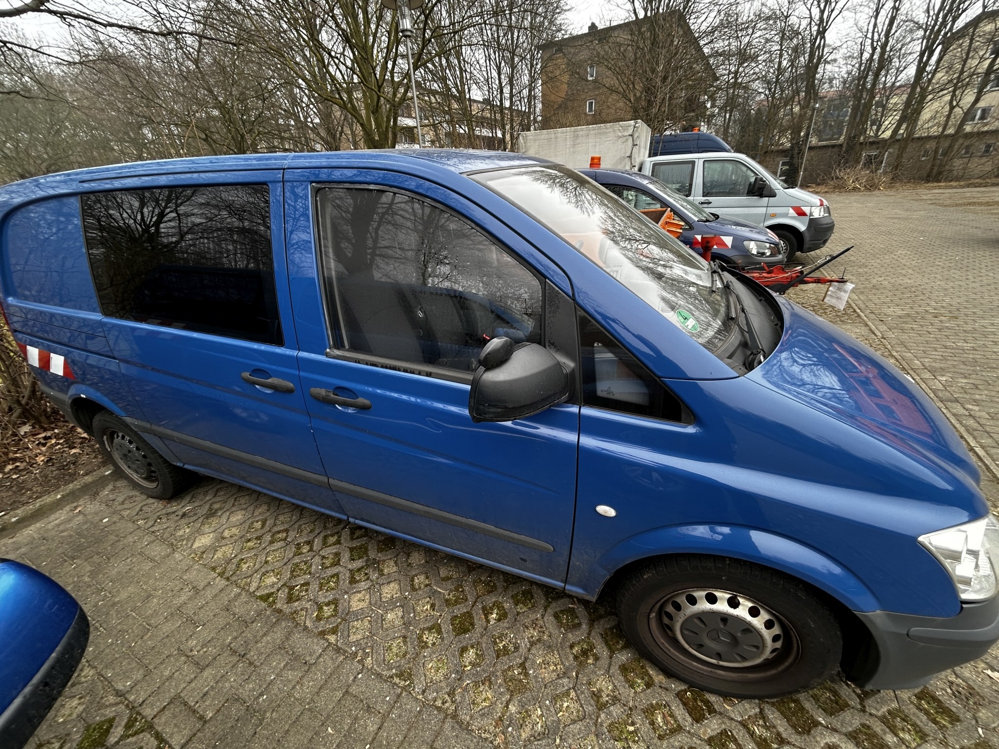 dobro vzdrževana vozila občinskih, komunalnih in drugih javnih organov-6