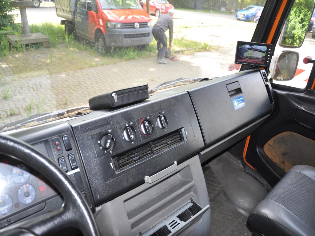 Hochwertiges Laborequipment der städtischen Wasserversorgung-8