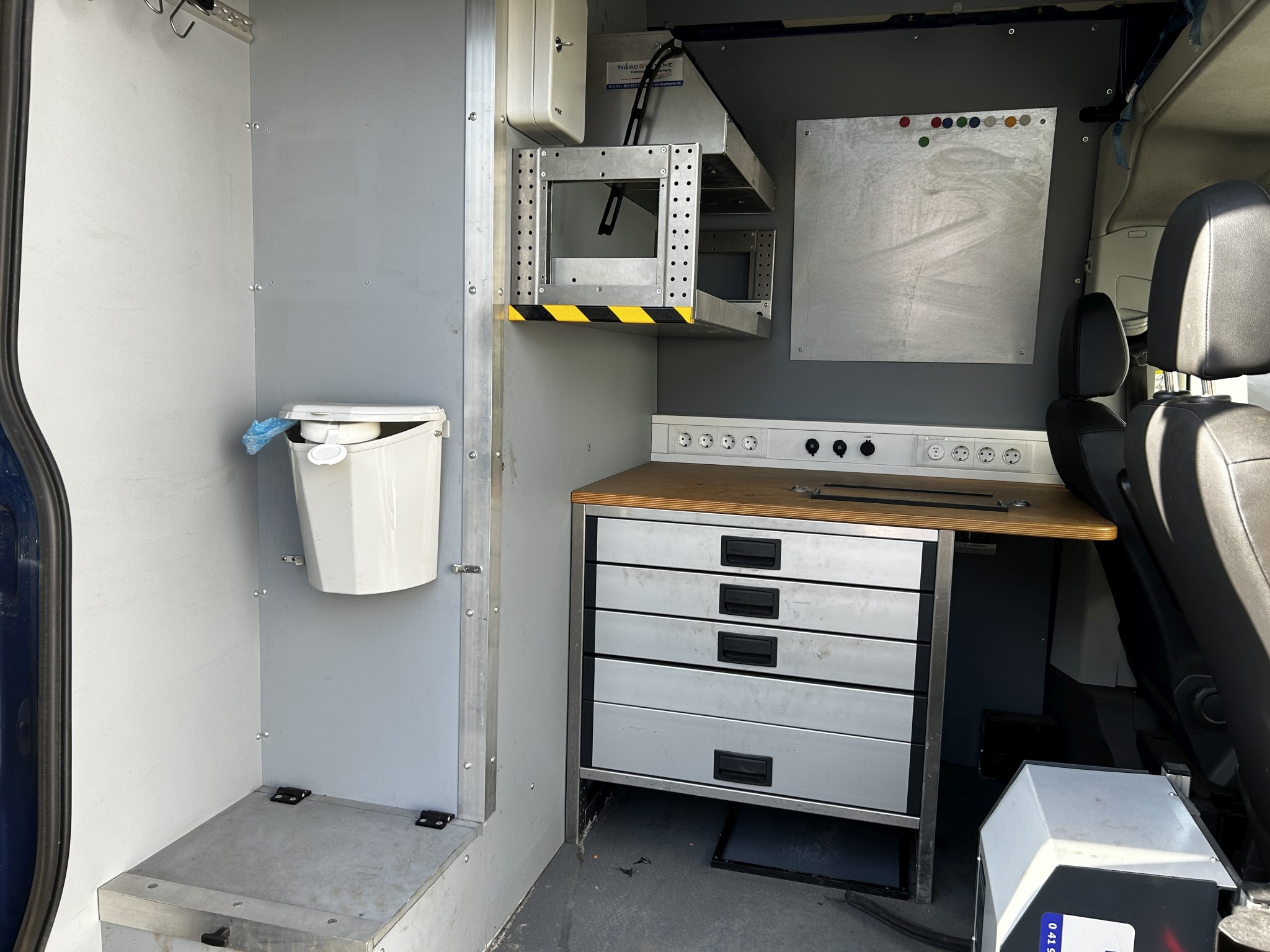 Van (formerly HH-W 9339) VW Crafter (SYN2Z) – foto 19 – kavel bij NetBid, Hamburg