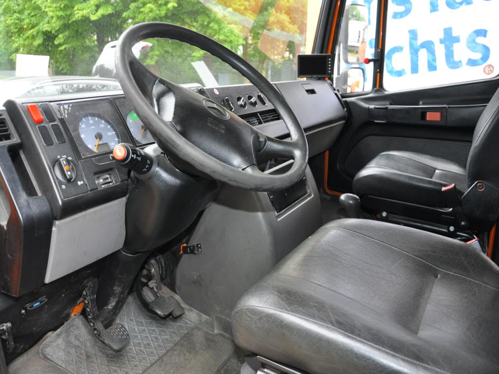 Hochwertiges Laborequipment der städtischen Wasserversorgung-7