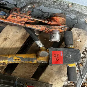 hydr. Abbruchhammer + Rohrbieger Lifton LH 16