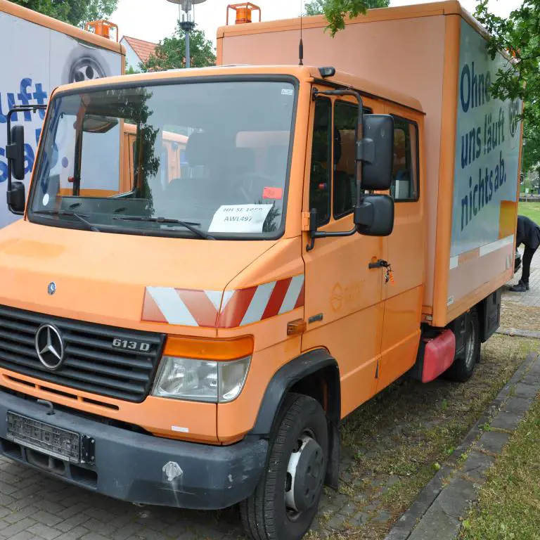 Special vehicle workshop - Fz (ex HH-SE 1468 - AWL497) Mercedes-Benz Vario 613 D