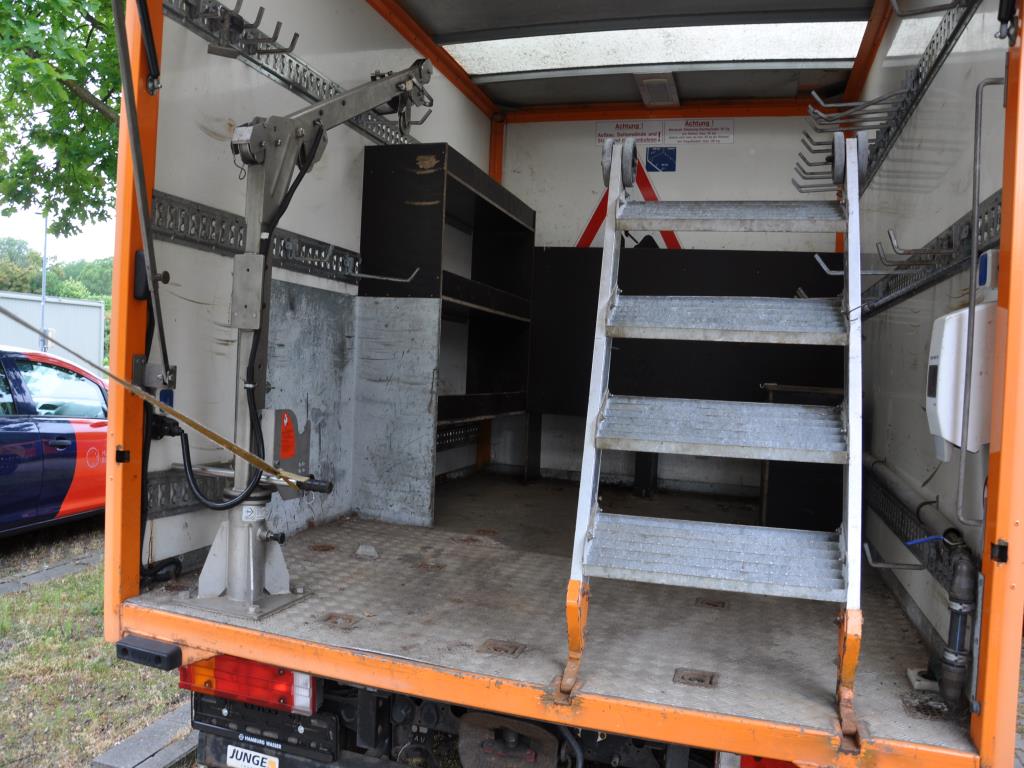 Hochwertiges Laborequipment der städtischen Wasserversorgung-12