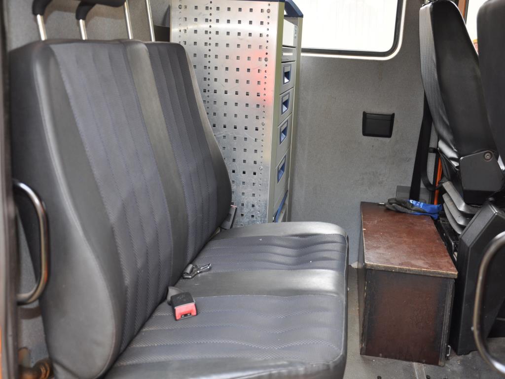 Hochwertiges Laborequipment der städtischen Wasserversorgung-10