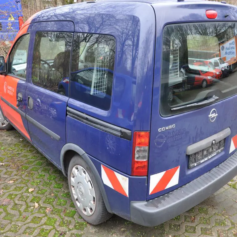 Pkw/ Mehrzweckfahrzeug (ex HH-W 1466) Opel Combo-C-CNG