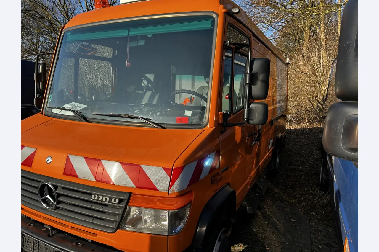 Div. Kommunalfahrzeuge, Werkstattfahrzeuge und PKW-1