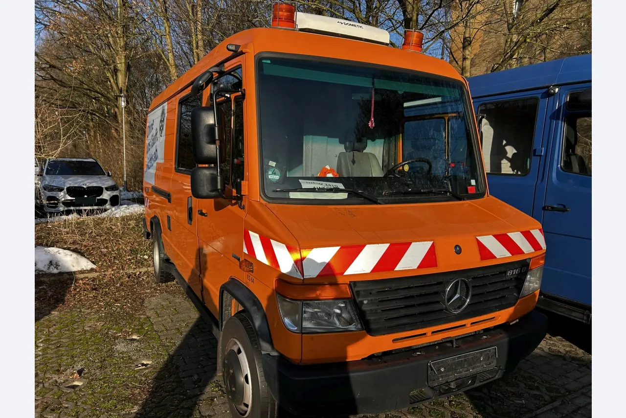 Div. Kommunalfahrzeuge, Werkstattfahrzeuge und PKW-3