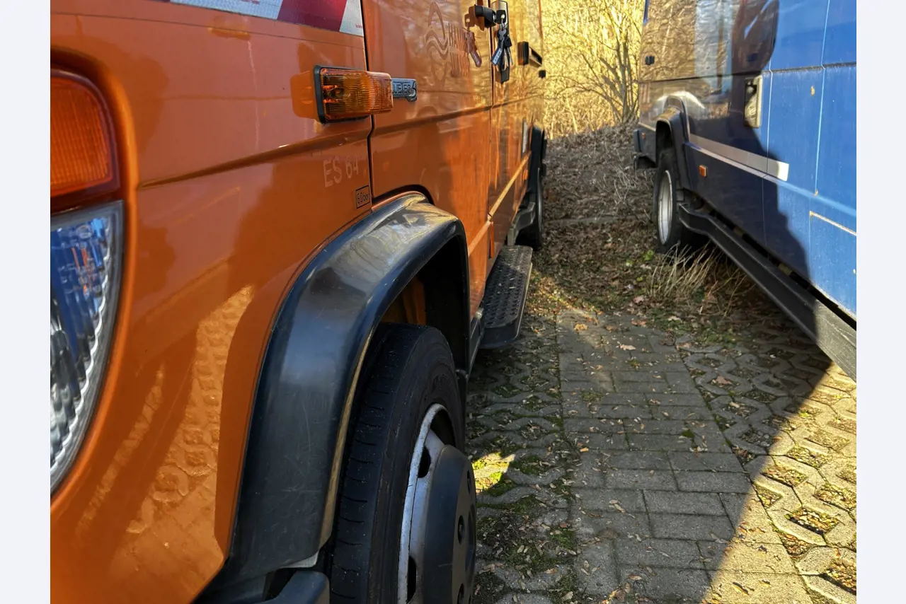 Div. Kommunalfahrzeuge, Werkstattfahrzeuge und PKW-12