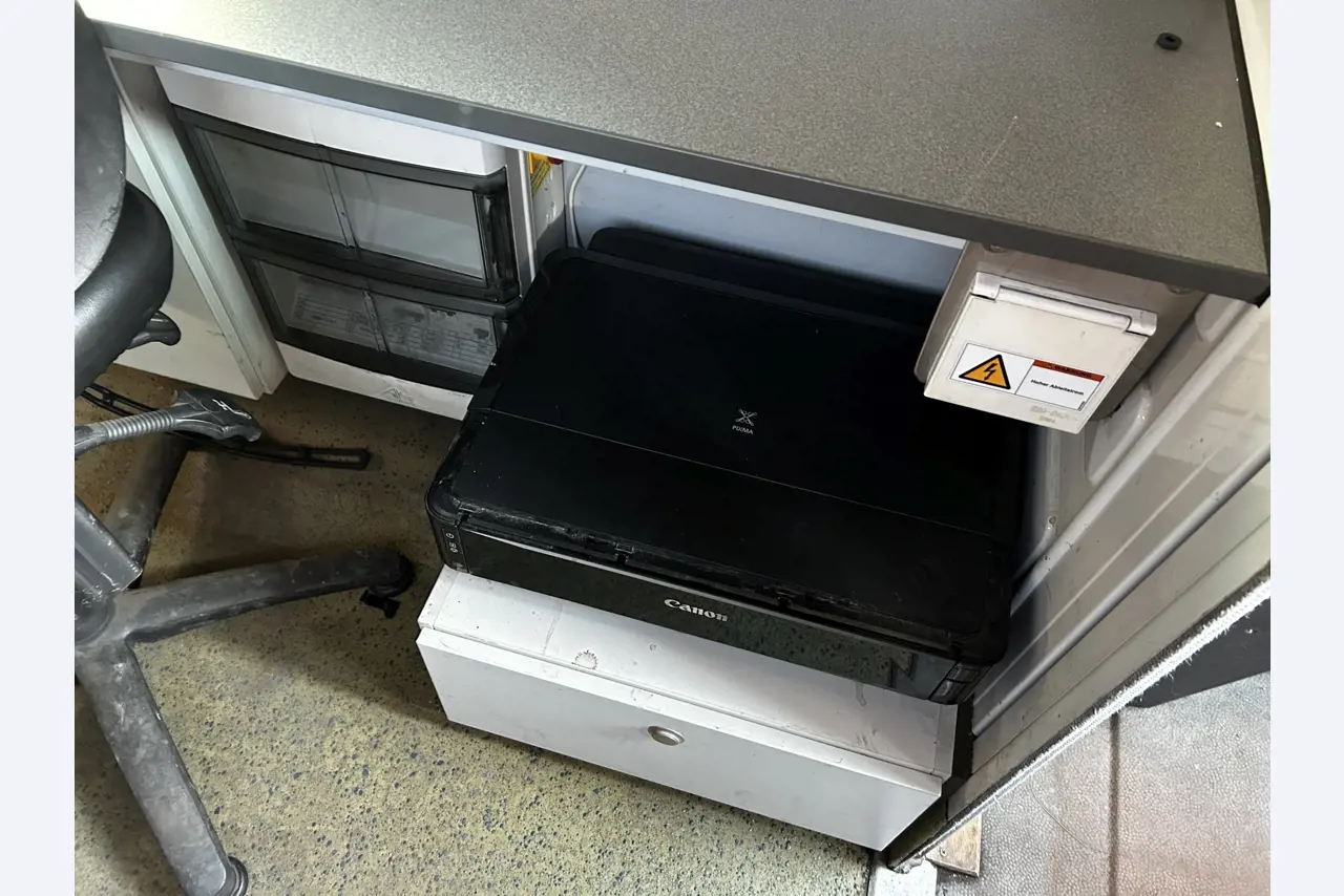 Div. Kommunalfahrzeuge, Werkstattfahrzeuge und PKW-16