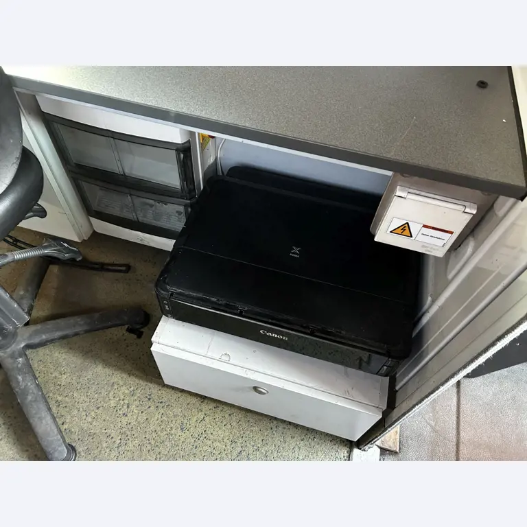 Div. Kommunalfahrzeuge, Werkstattfahrzeuge und PKW-16