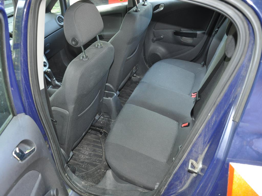 Hochwertiges Laborequipment der städtischen Wasserversorgung-8