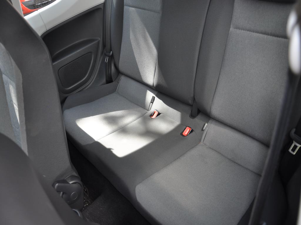 Hochwertiges Laborequipment der städtischen Wasserversorgung-8