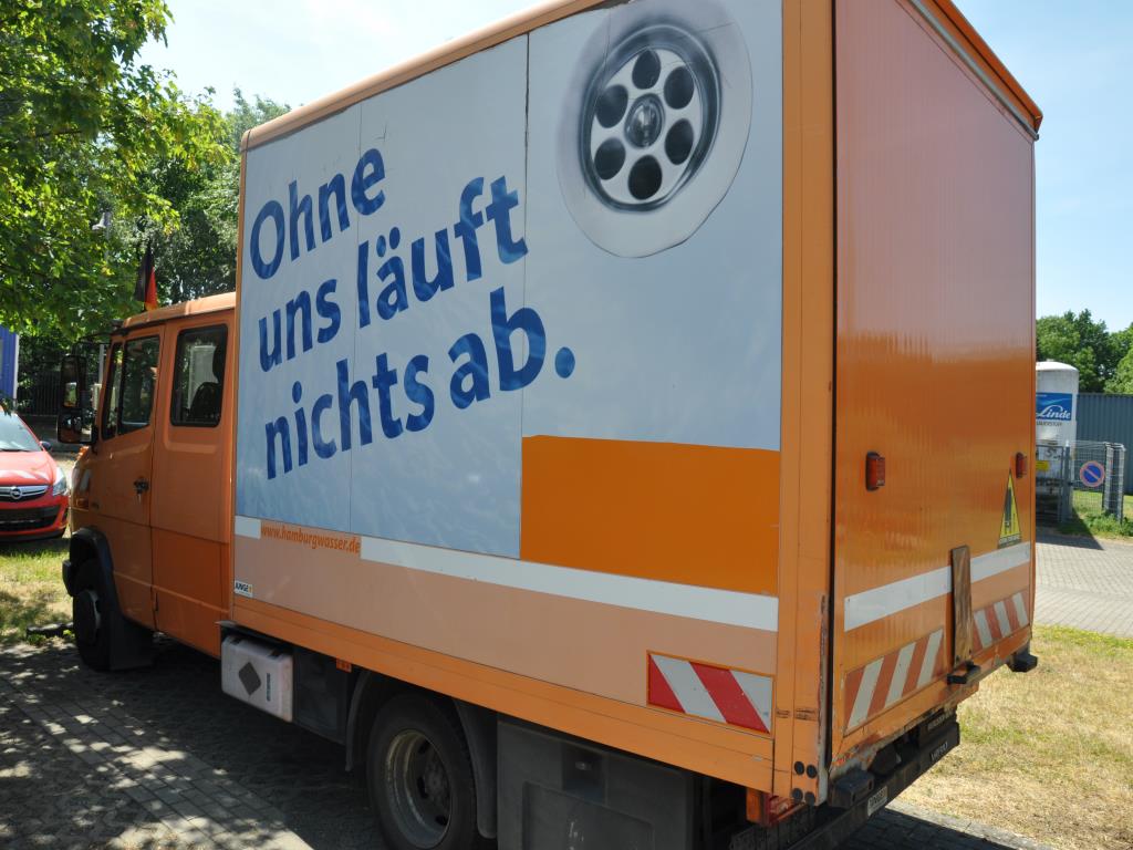 Hochwertiges Laborequipment der städtischen Wasserversorgung-2