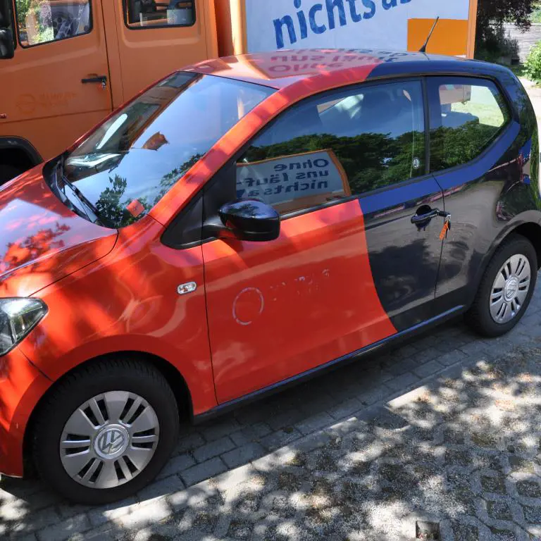 Passenger car (ex HH-W 327 - FW1081) VW UP !