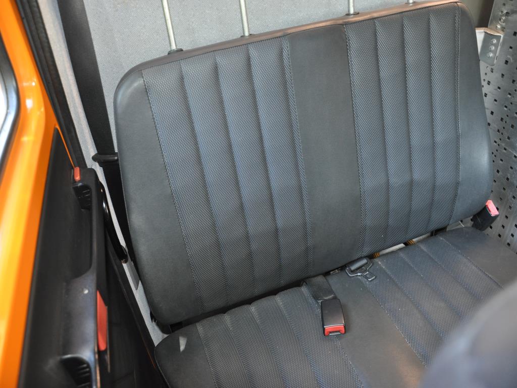 Hochwertiges Laborequipment der städtischen Wasserversorgung-12