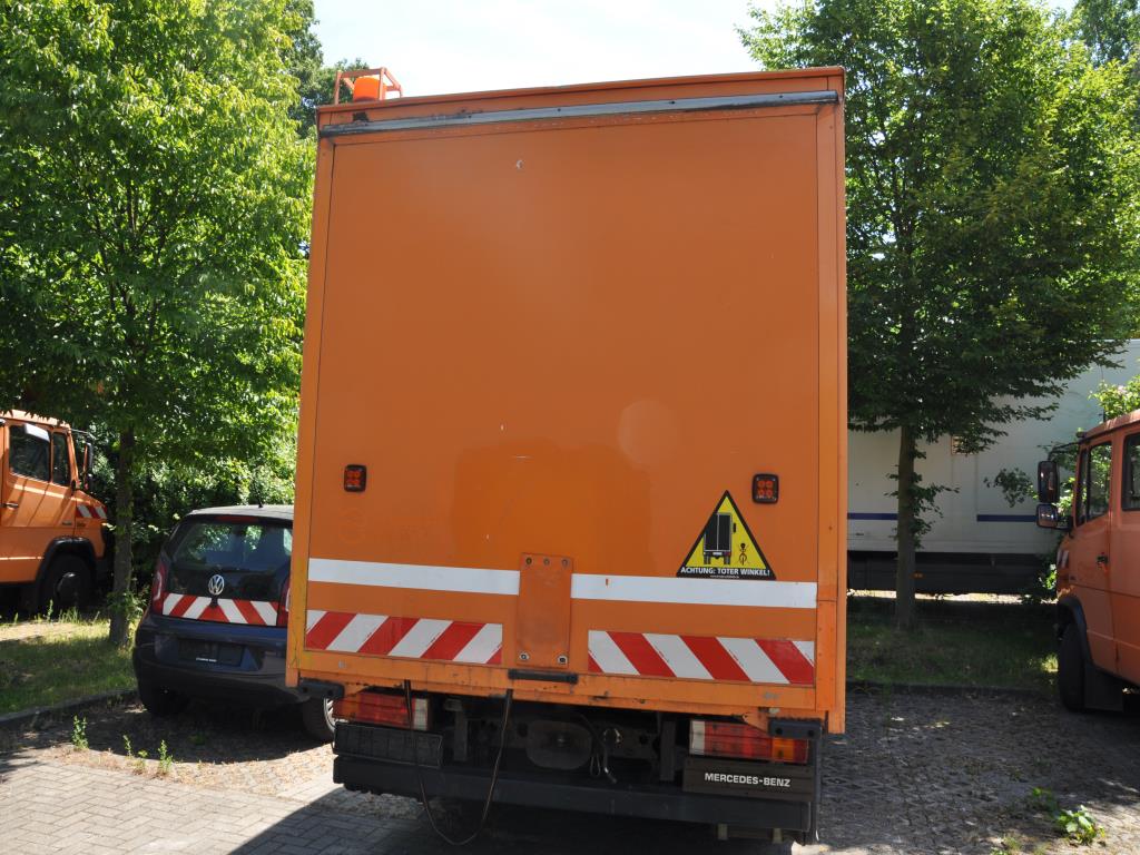 Hochwertiges Laborequipment der städtischen Wasserversorgung-5