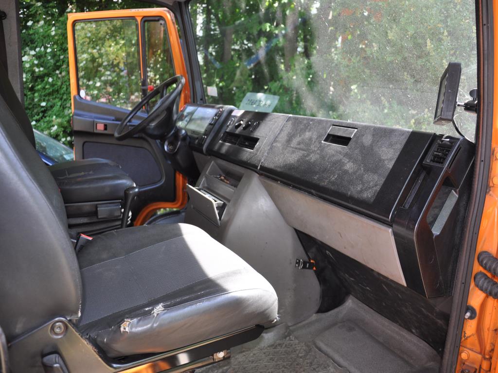 Hochwertiges Laborequipment der städtischen Wasserversorgung-12