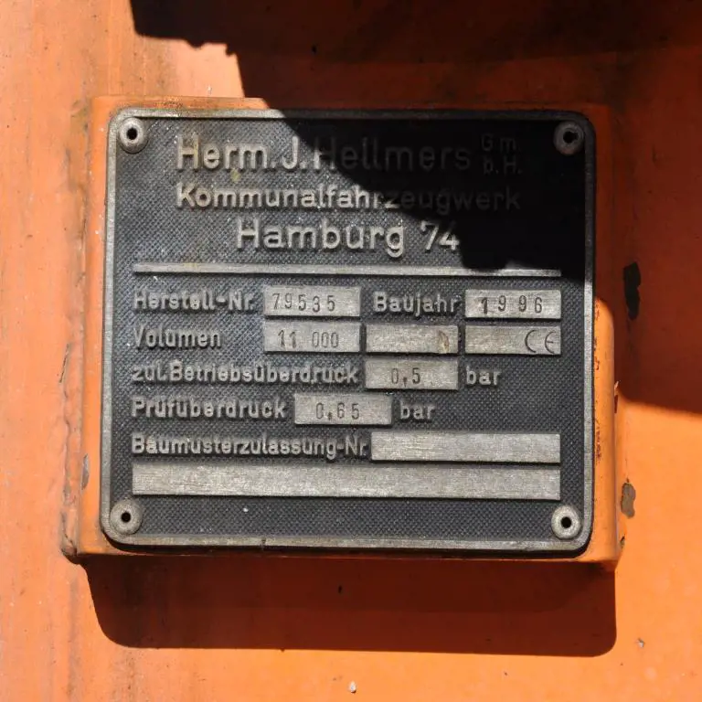 Traktor/Zugmaschine  mit diversen Anbaugeräten (ex HH-SE 458)  Iseki TG 5 (TG5390AHLK)