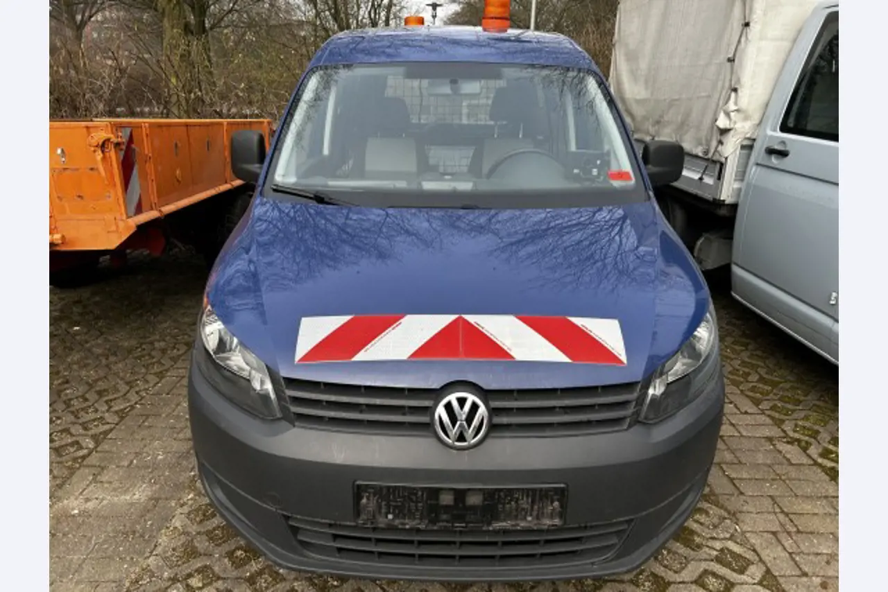 3 well-maintained emergency generators, A. van Kaick-1