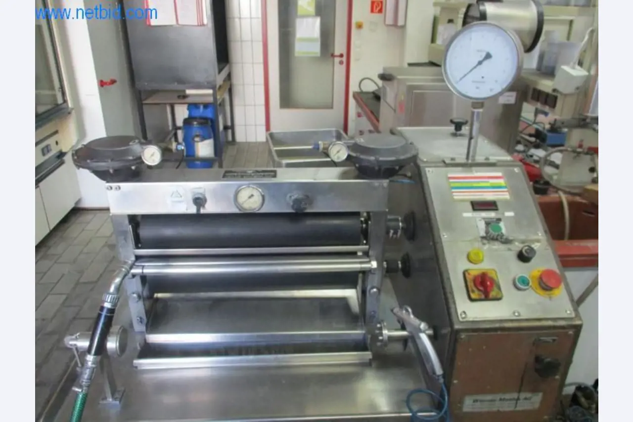 Stroji za dodelavo in proizvodnjo tekstila-1