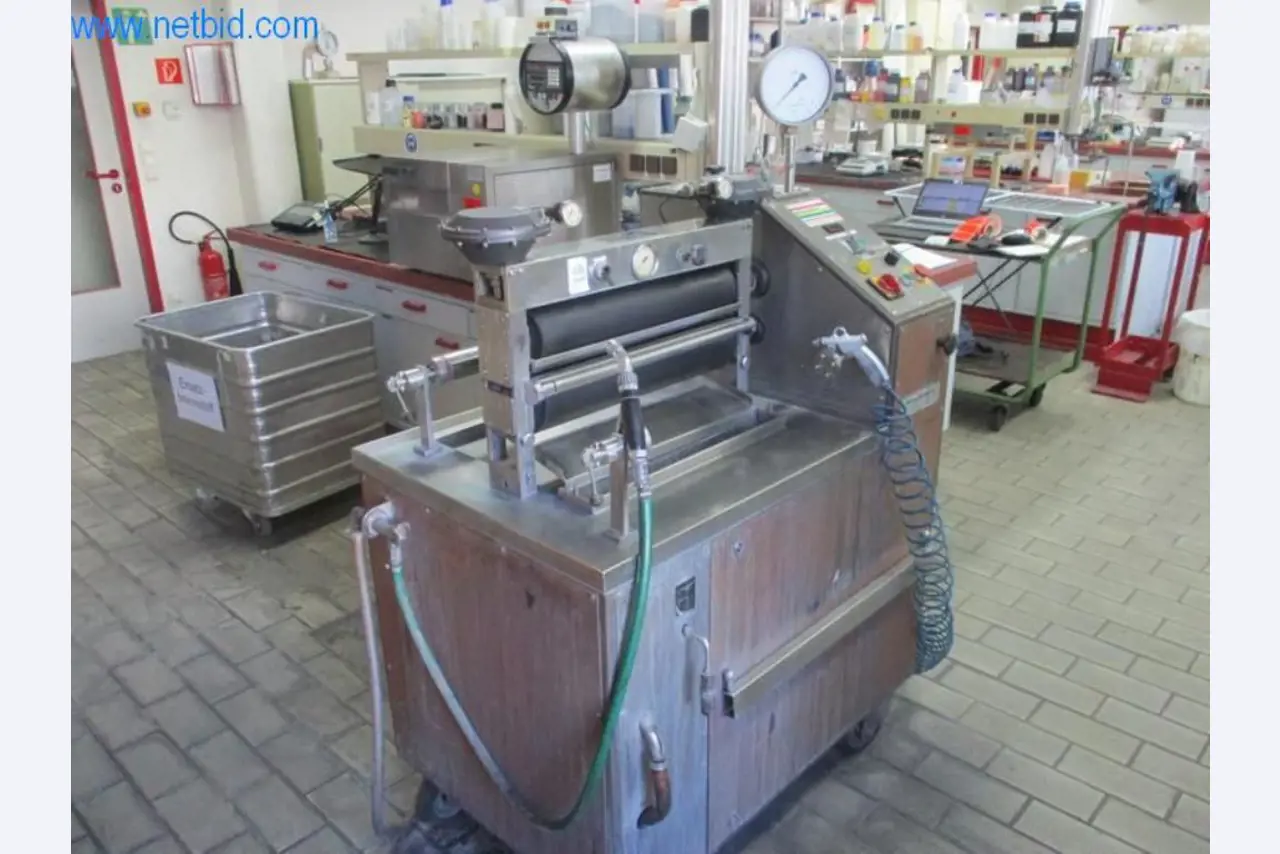 Stroji za dodelavo in proizvodnjo tekstila-2