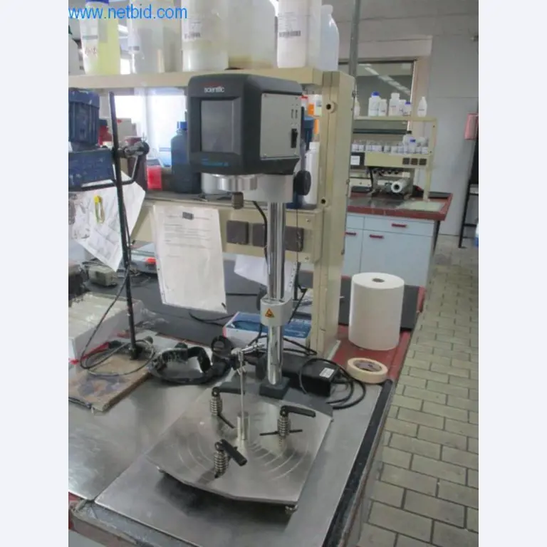 Stroje pro konečnou úpravu a výrobu textilií-1