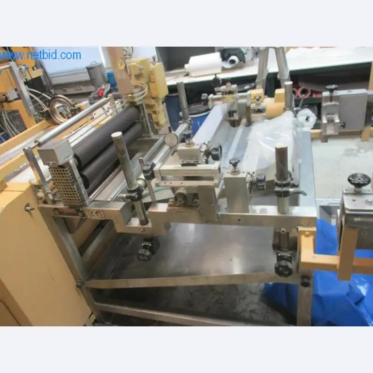 Machines voor het afwerken en vervaardigen van textiel-2