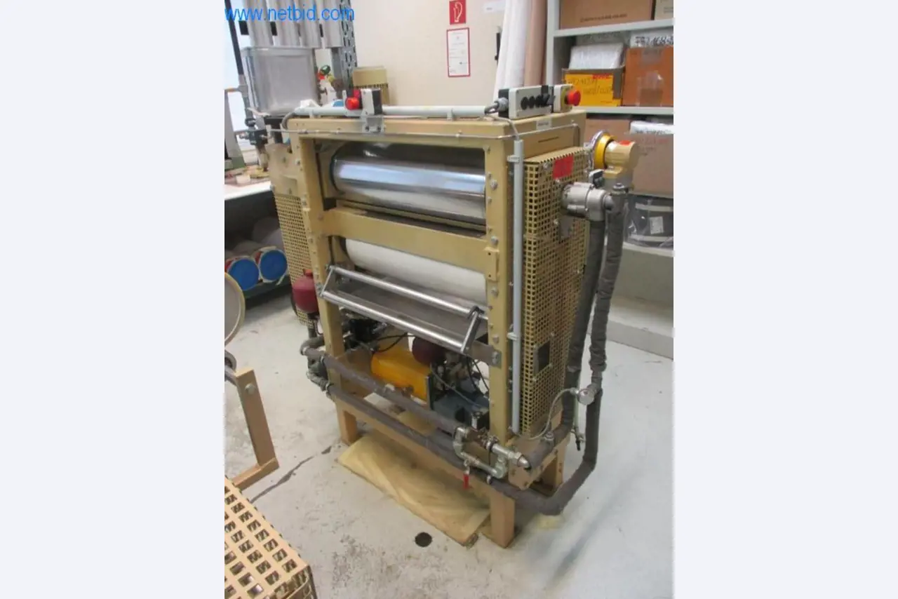 Machines voor het afwerken en vervaardigen van textiel-6