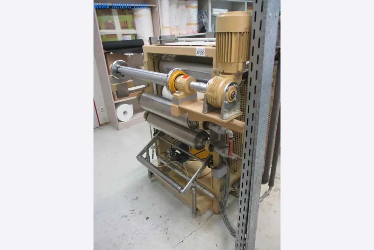 Machines voor het afwerken en vervaardigen van textiel-7