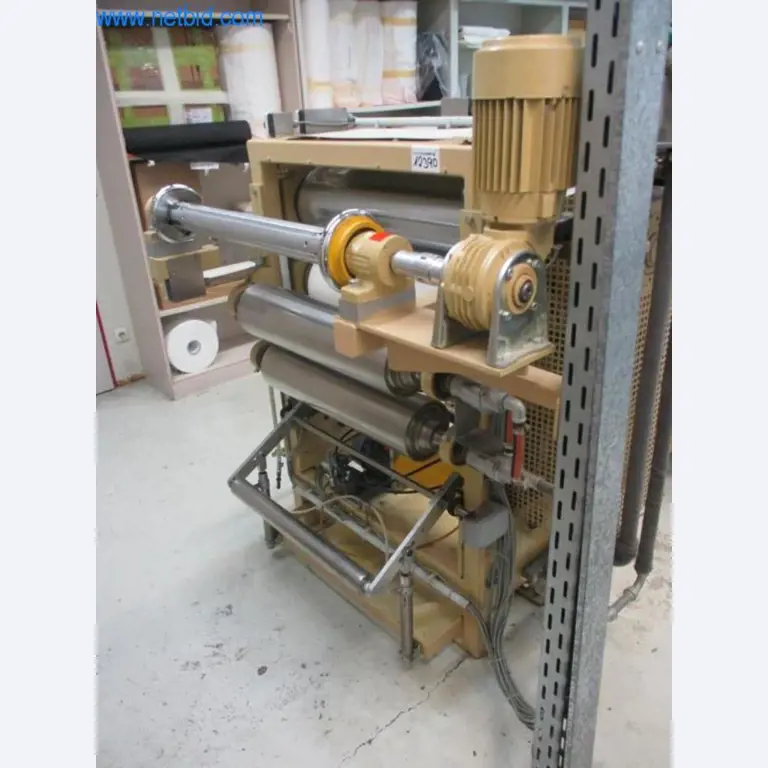 Machines voor het afwerken en vervaardigen van textiel-7