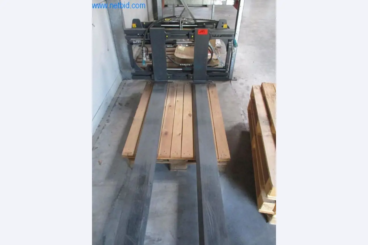 Stroje pro konečnou úpravu a výrobu textilií-1