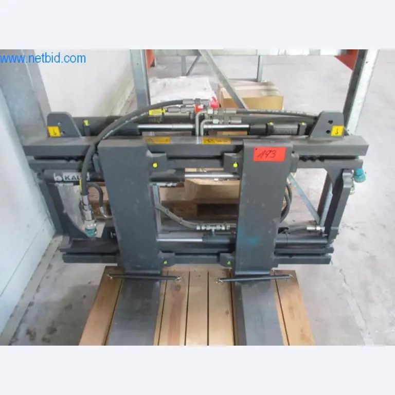 Stroje pro konečnou úpravu a výrobu textilií-2