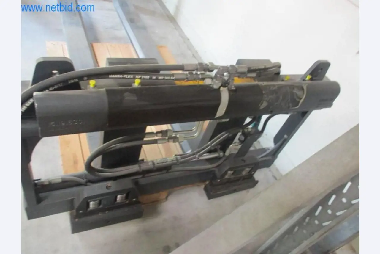 Stroje pro konečnou úpravu a výrobu textilií-3