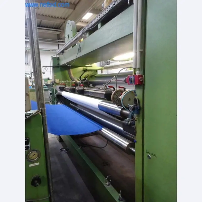 Máquinas para acabamento e fabrico de têxteis-10