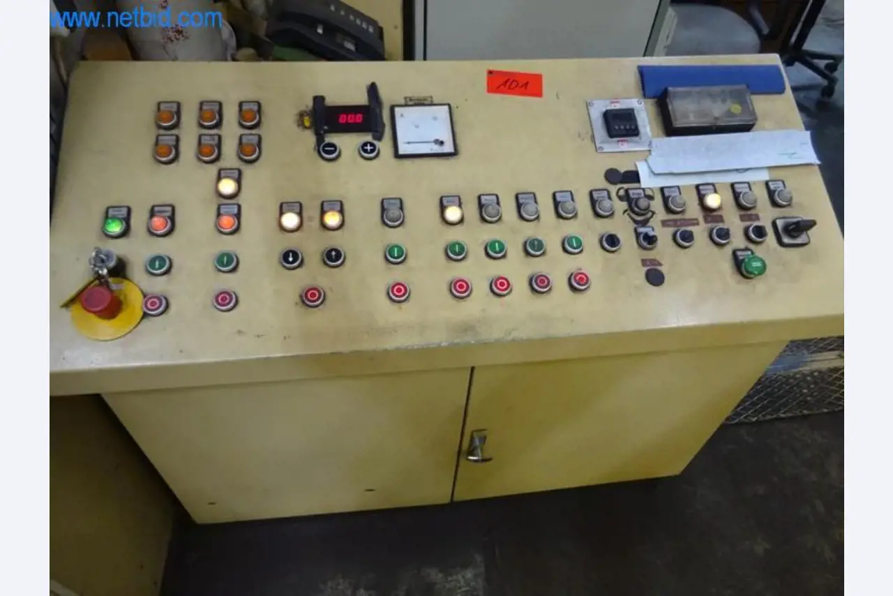 Máquinas para acabamento e fabrico de têxteis-4