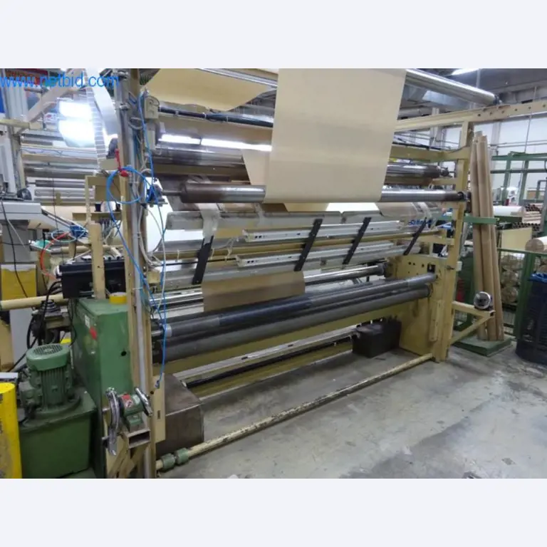 Máquinas para acabamento e fabrico de têxteis-4