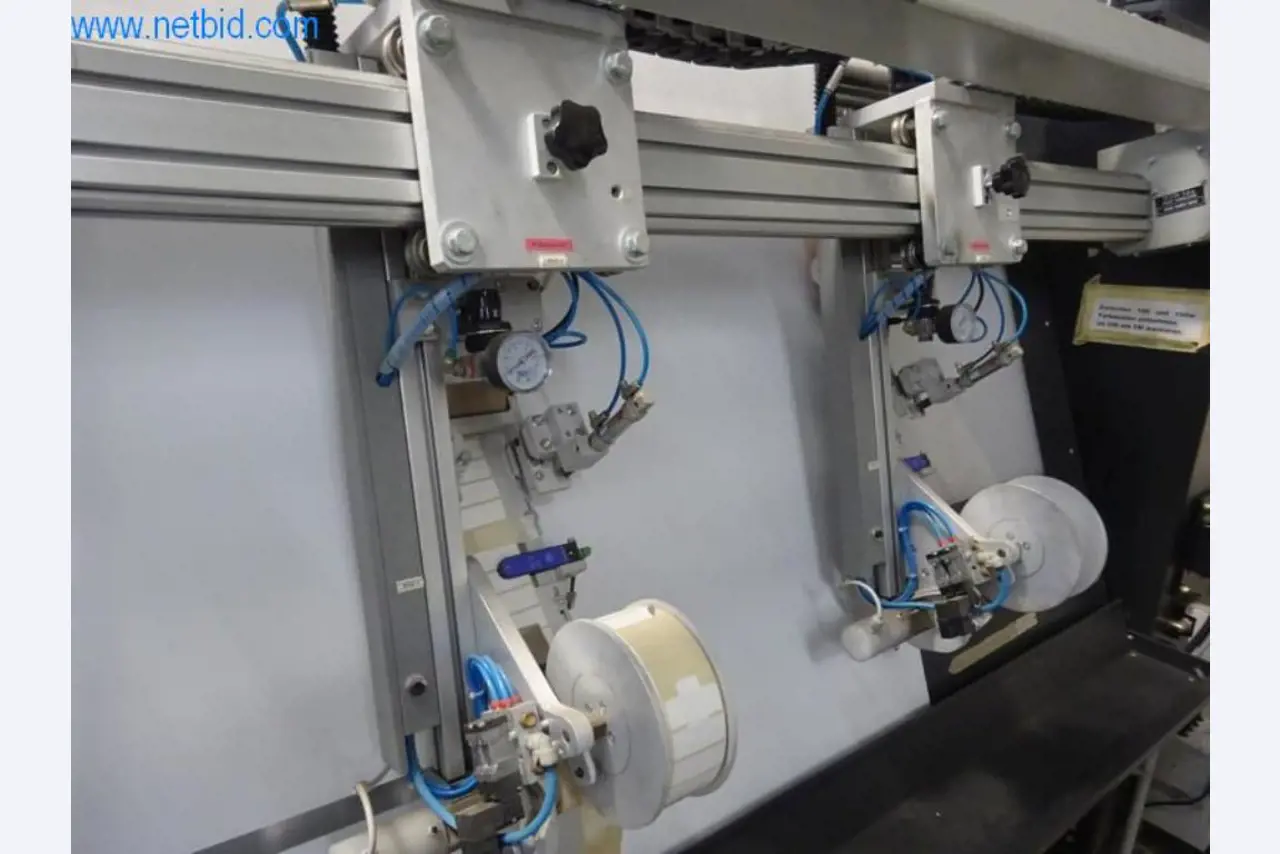 Máquinas para acabamento e fabrico de têxteis-6