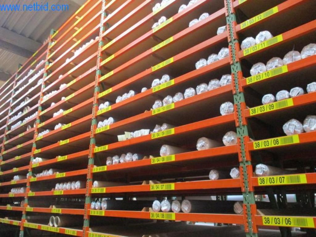 Maschinen zur Veredelung und Herstellung von Textilien-2