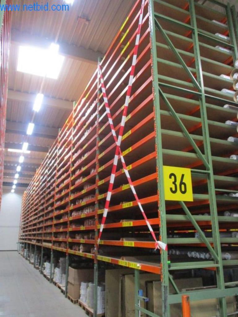 Maschinen zur Veredelung und Herstellung von Textilien-1