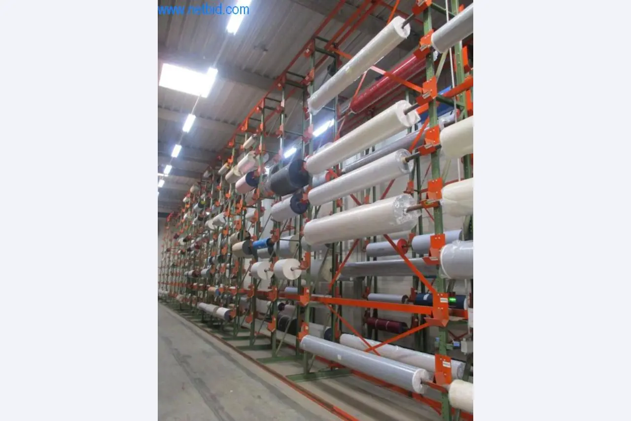 Stroje pro konečnou úpravu a výrobu textilií-10