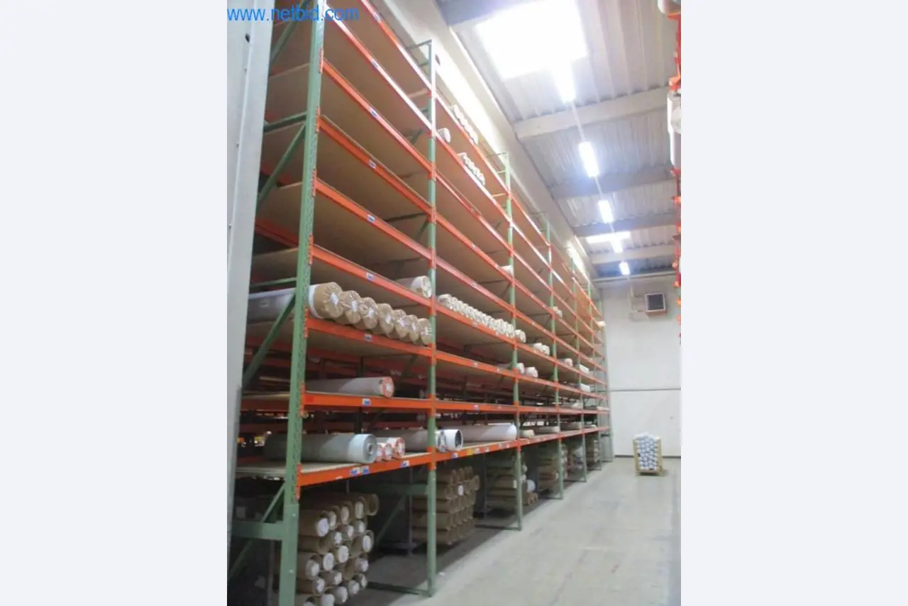 Stroje pro konečnou úpravu a výrobu textilií-11