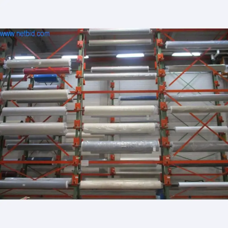 Stroje pro konečnou úpravu a výrobu textilií-12