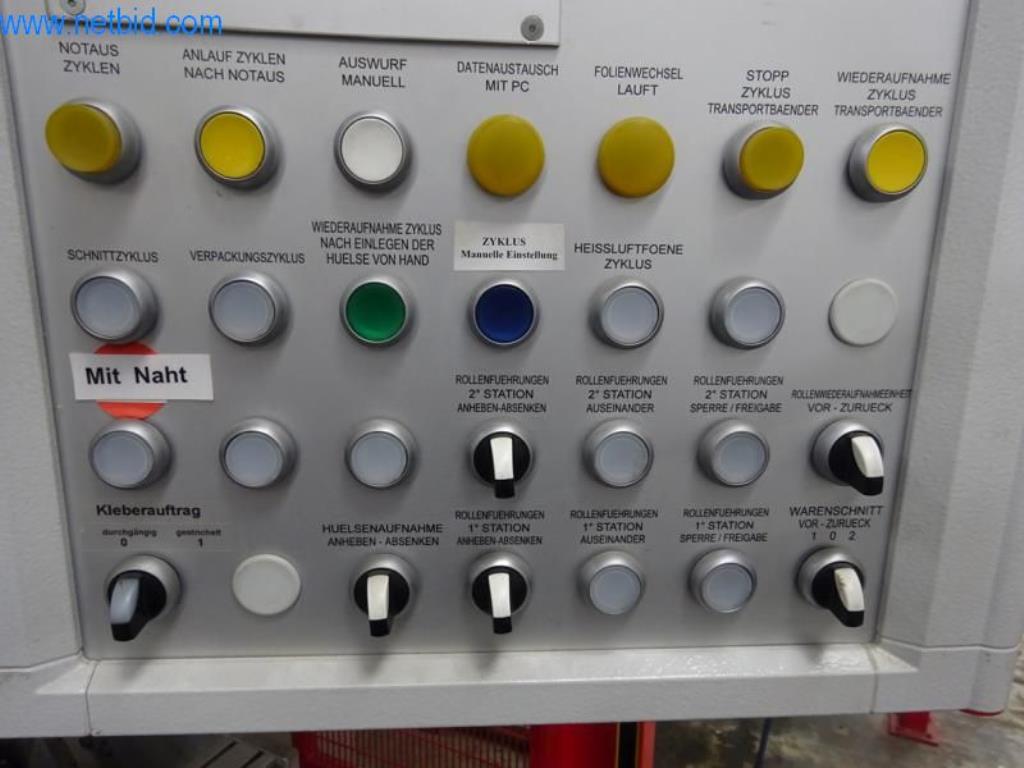 Maschinen zur Veredelung und Herstellung von Textilien-12