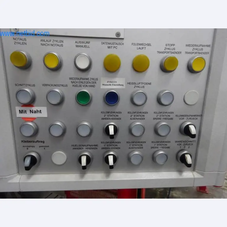 Máquinas para acabamento e fabrico de têxteis-12