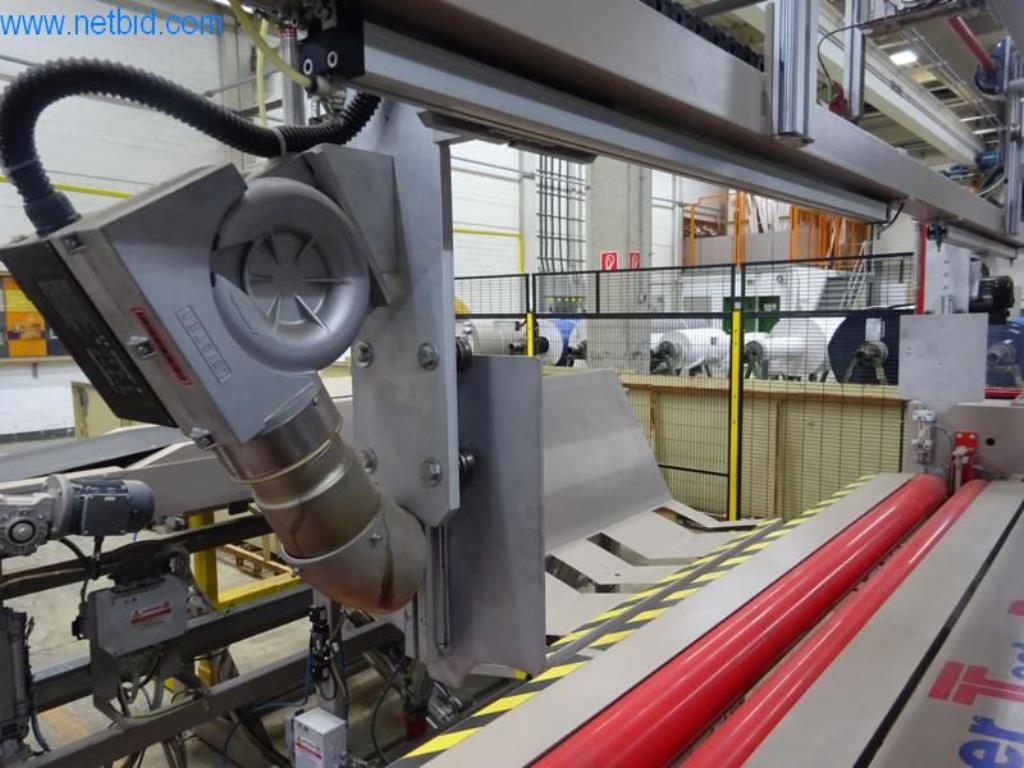 Maschinen zur Veredelung und Herstellung von Textilien-15