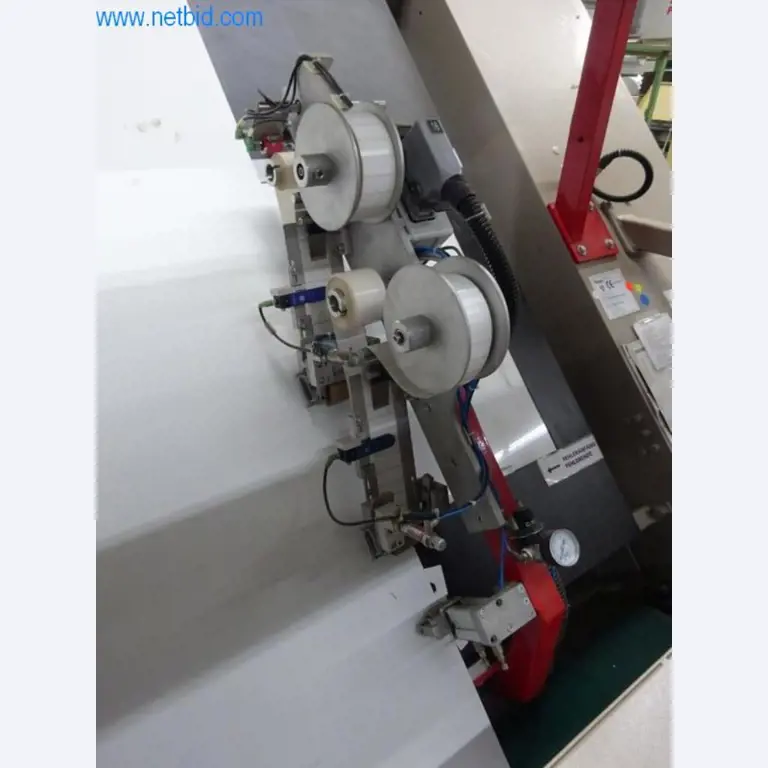 Máquinas para acabamento e fabrico de têxteis-6