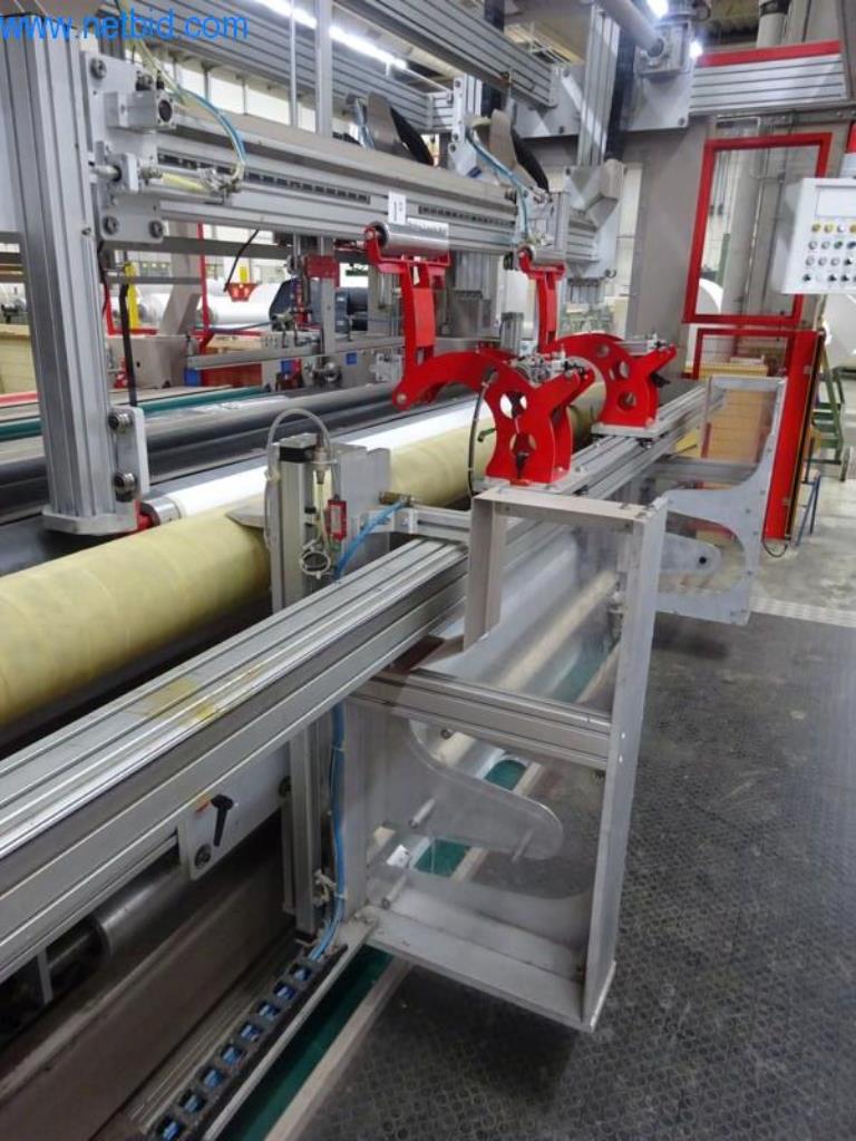 Maschinen zur Veredelung und Herstellung von Textilien-8