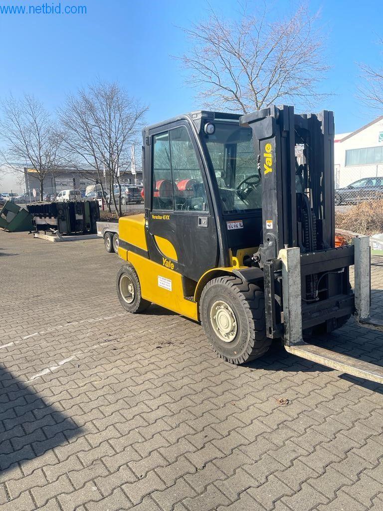 Maschinen zur Veredelung und Herstellung von Textilien-15