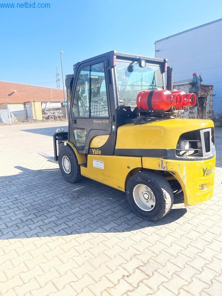 Maschinen zur Veredelung und Herstellung von Textilien-18